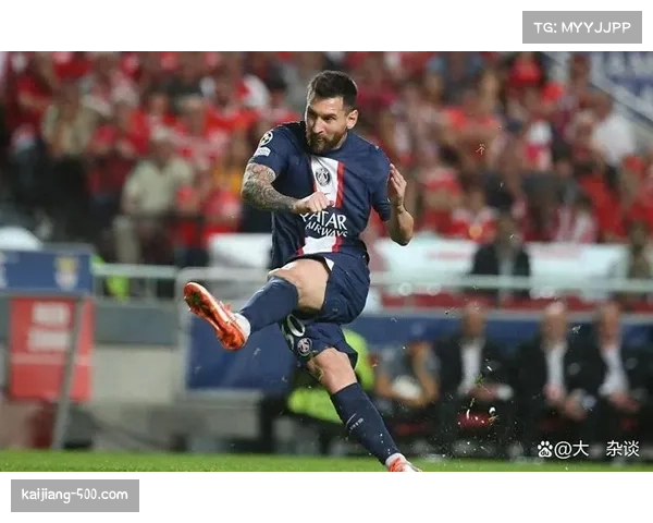 拜仁凯恩31球领跑射手榜，个人效率与团队进攻完美融合